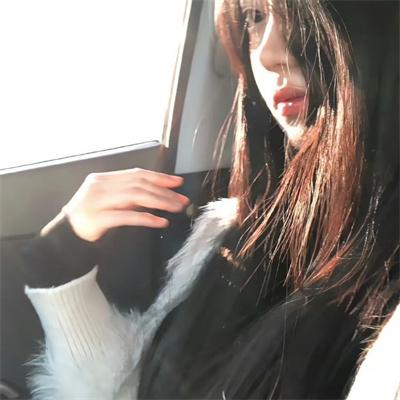 穿书后我和未婚妻互听心声对演